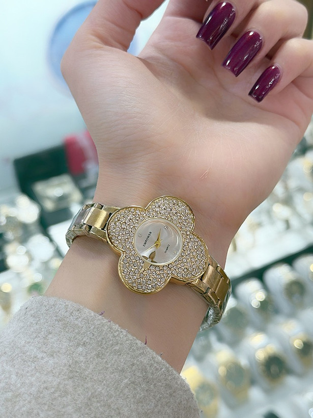 ساعت زنانه
