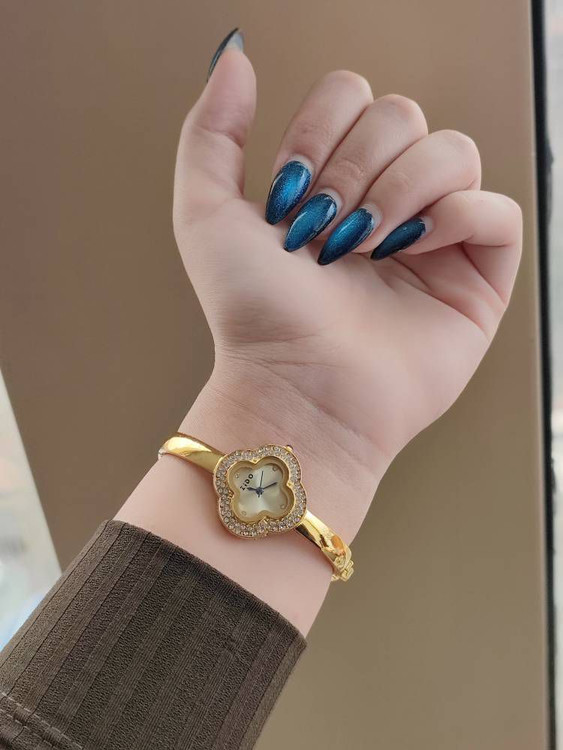 ساعت النگویی زنانه