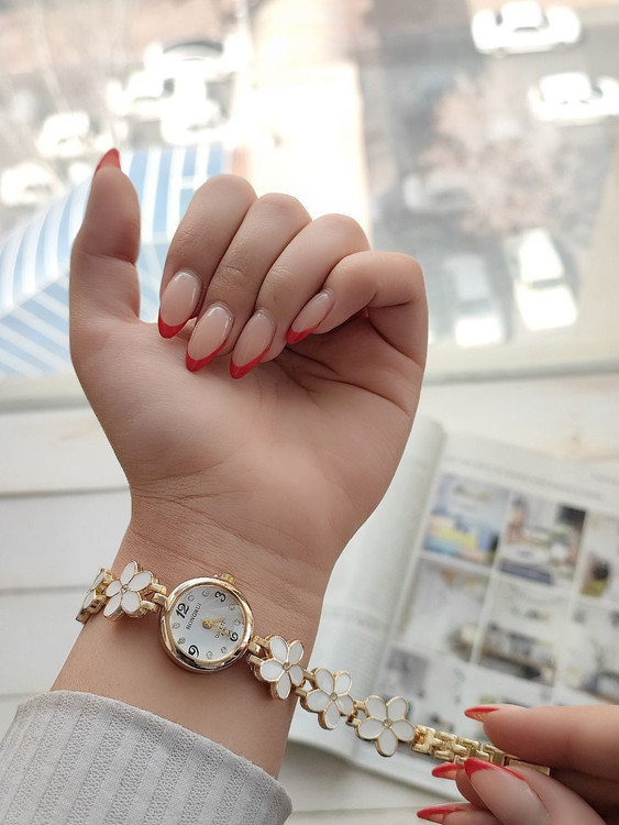 ساعت ظرفیت دخترانه