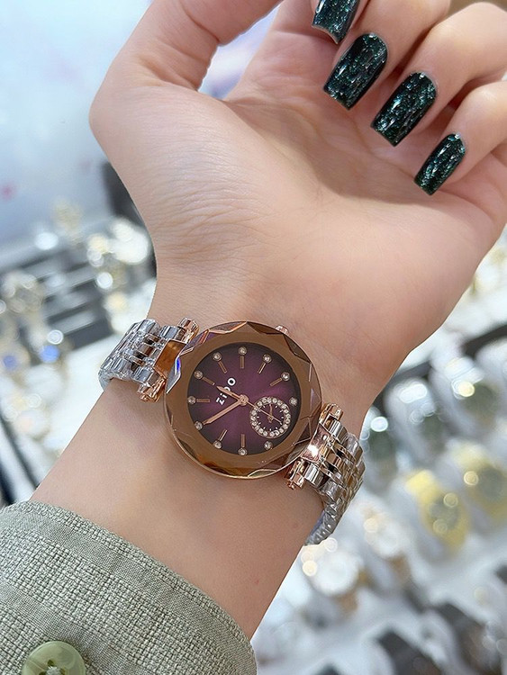 ساعت شیشه تراش زنانه