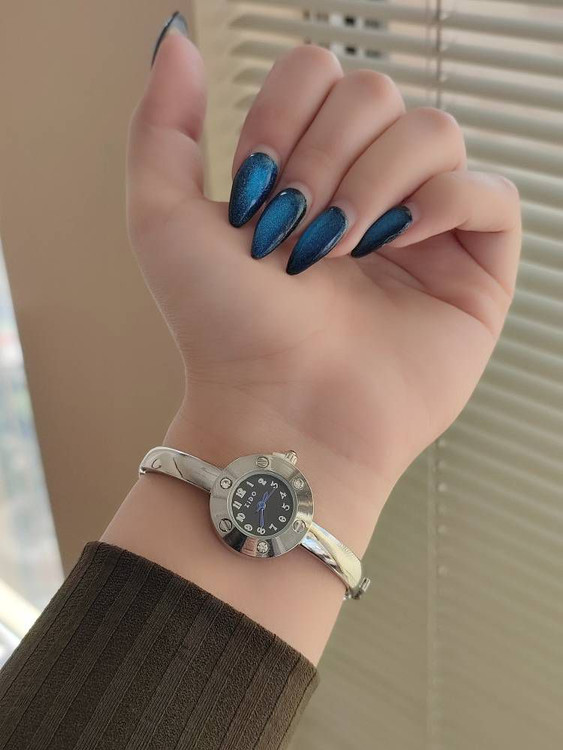 ساعت النگویی