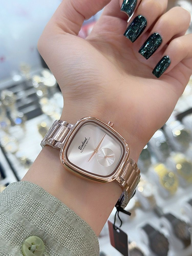 ساعت زنانه