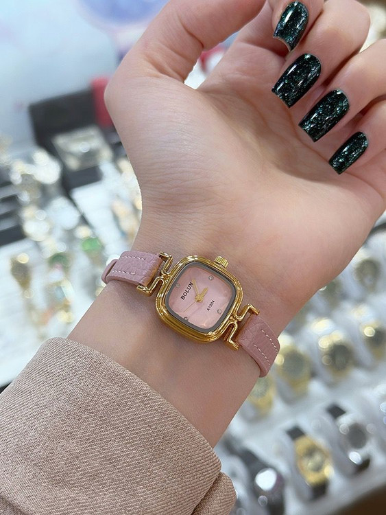 ساعت دخترانه بند چرم