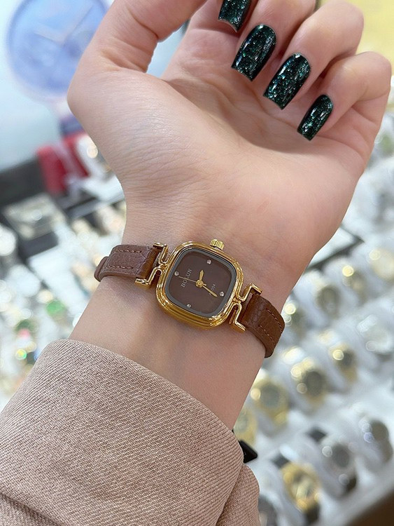 ساعت دخترانه بند چرم