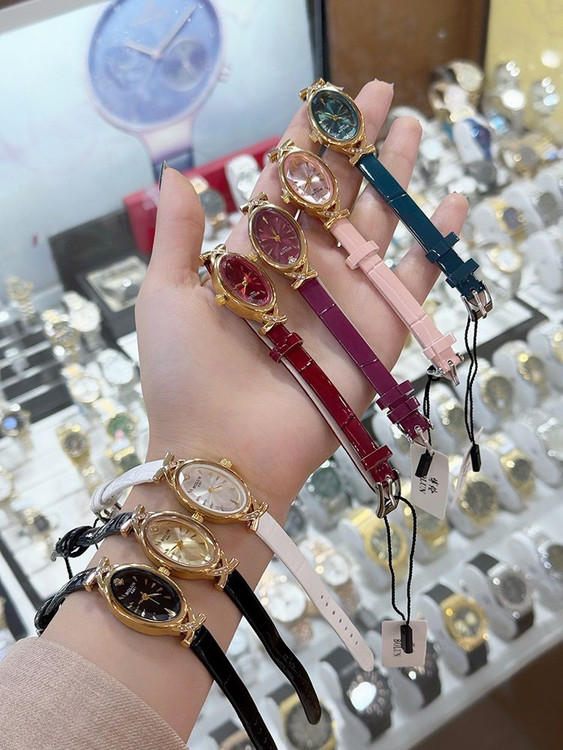 ساعت دخترانه بند چرم