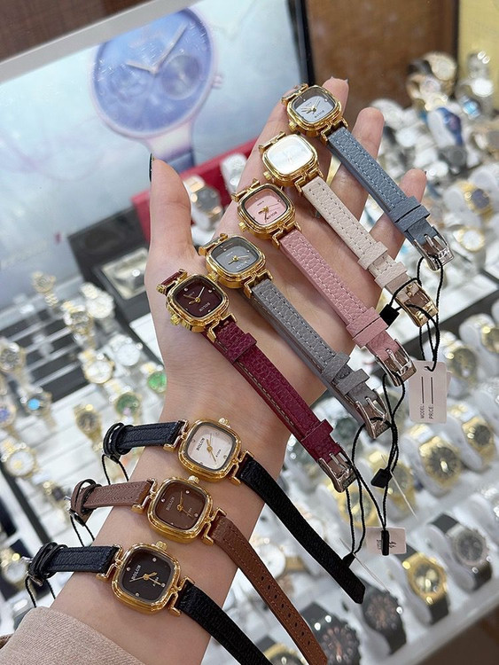 ساعت دخترانه بند چرم
