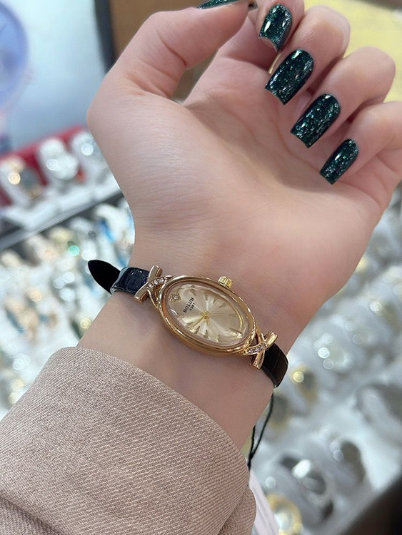 ساعت دخترانه بند چرم