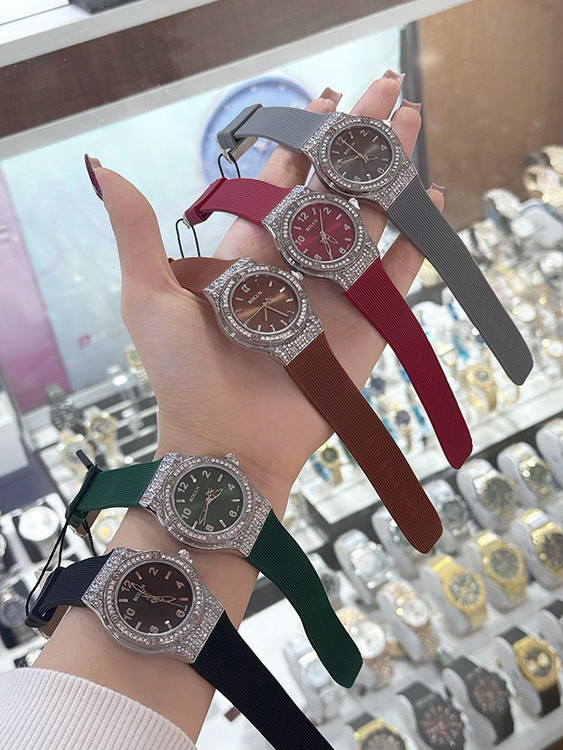 ساعت زنانه و دخترانه