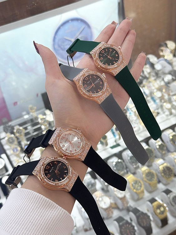 ساعت زنانه و دخترانه