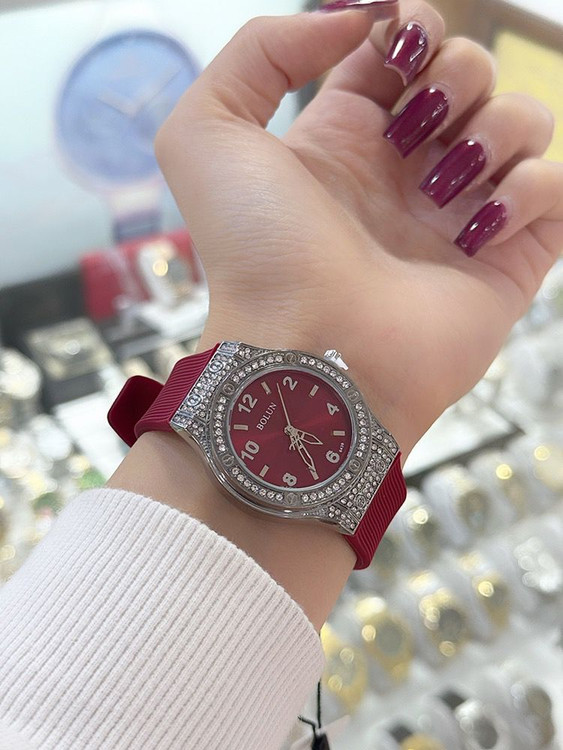 ساعت زنانه و دخترانه