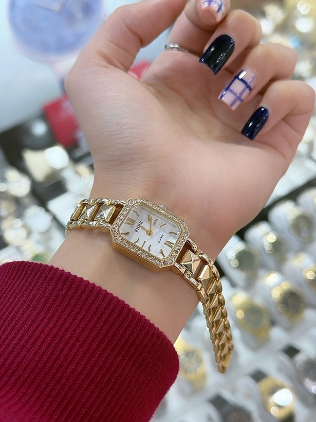 ساعت مچی زنانه