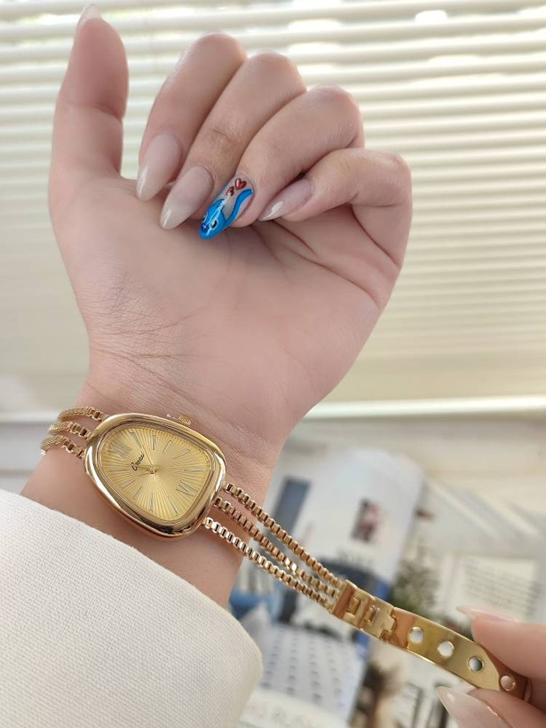 ساعت زنانه مدل ماری