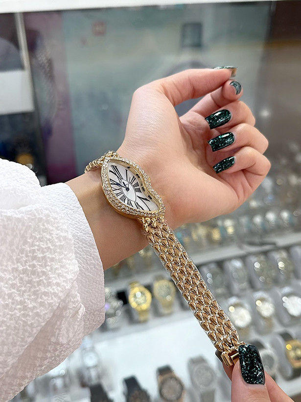 ساعت زنانه کارتیر
