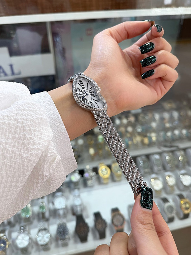 ساعت زنانه کارتیر