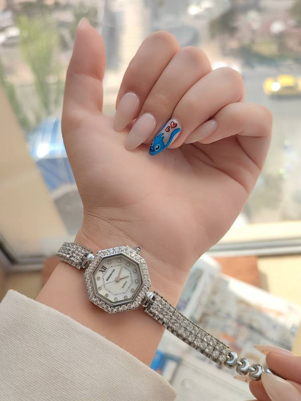 ساعت زنانه طرح نقره