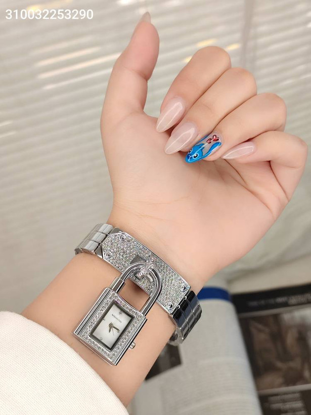 ساعت مچی زنانه