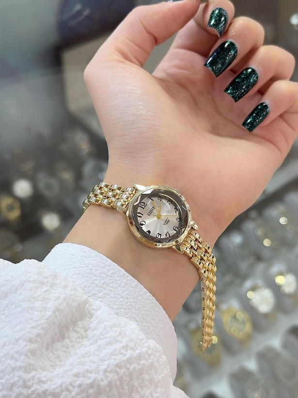 ساعت مچی زنانه