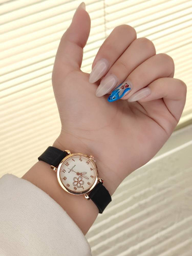 ساعت دخترانه