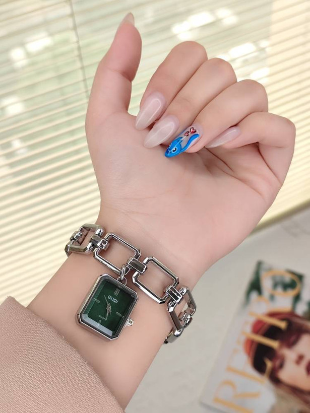 ساعت مچی زنانه