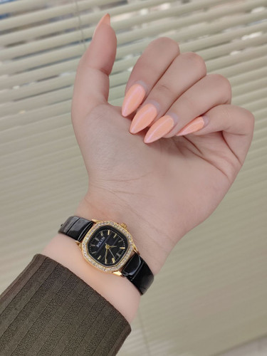 ساعت دخترانه