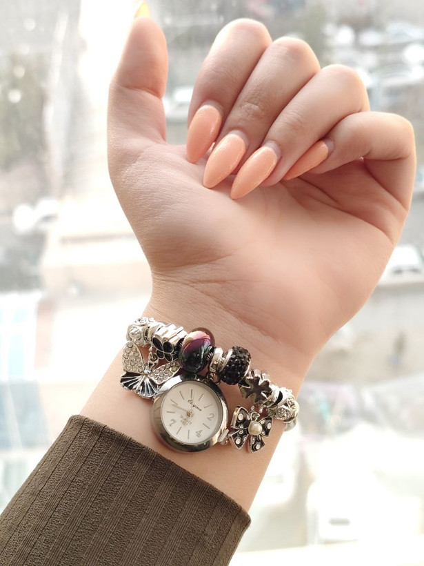 ساعت ظرفیت زنانه