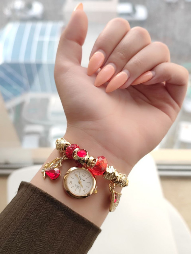 ساعت ظرفیت زنانه