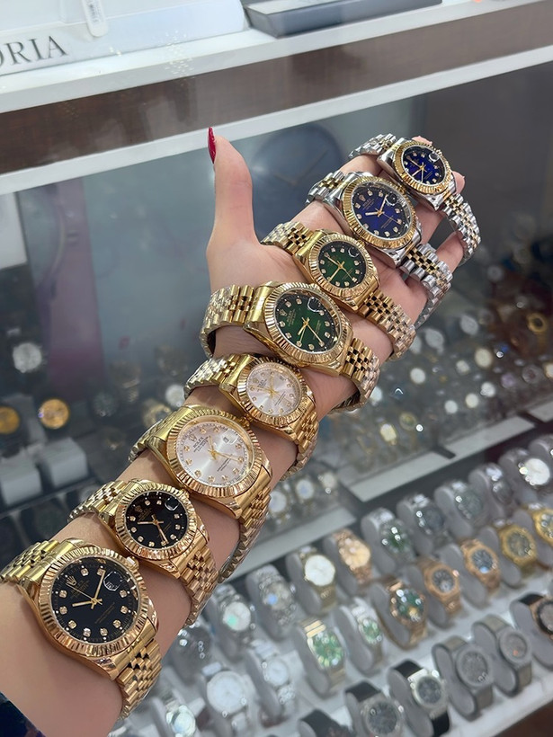ساعت مچی عقربهای طرح رولکس مدل Datejust صفحه نگیندار (رنگبندی کامل) - جزئیات بند