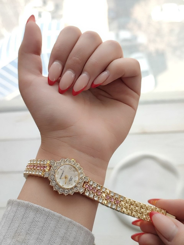 ساعت مچی عقربهای زنانه هنگروی (Hongrui) مدل نگیندار طرح جواهر - کد 4002862 (پک 3 رنگ) - نمای کلی