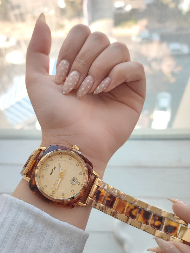 ساعت زنانه Guess کد.95010006264 مدل مربعی شیک با بند ترکیبی استیل و سرامیک - جزئیات بند