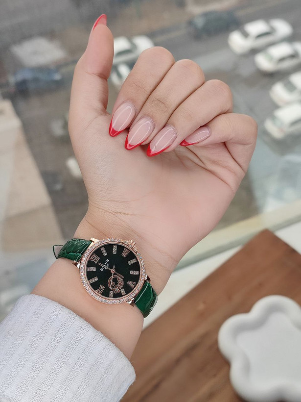 ساعت زنانه بند چرمی BOLUN مدل 1652001643 با صفحه نگیندار - جزئیات بند