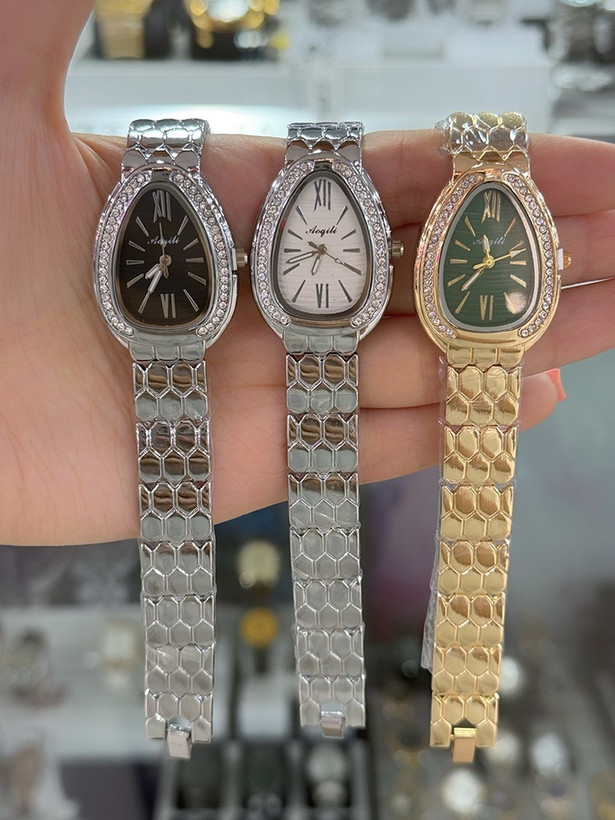 ساعت مچی زنانه Aoqili نگیندار مدل Serpenti، 5757229àبند فلزی طرح لانهزنبوری، صفحه بیضی - نمای کلی